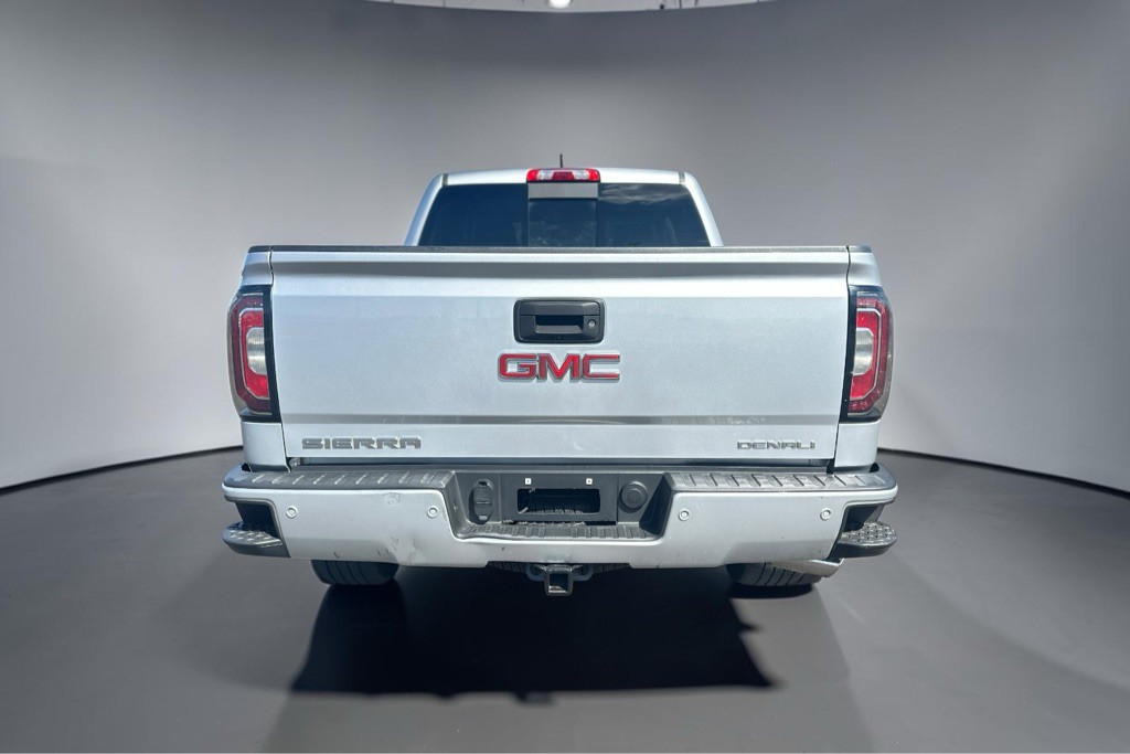 2018 GMC Sierra Image 7