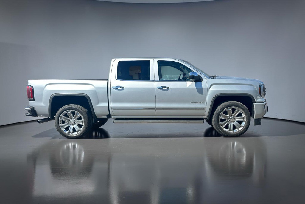 2018 GMC Sierra Image 10