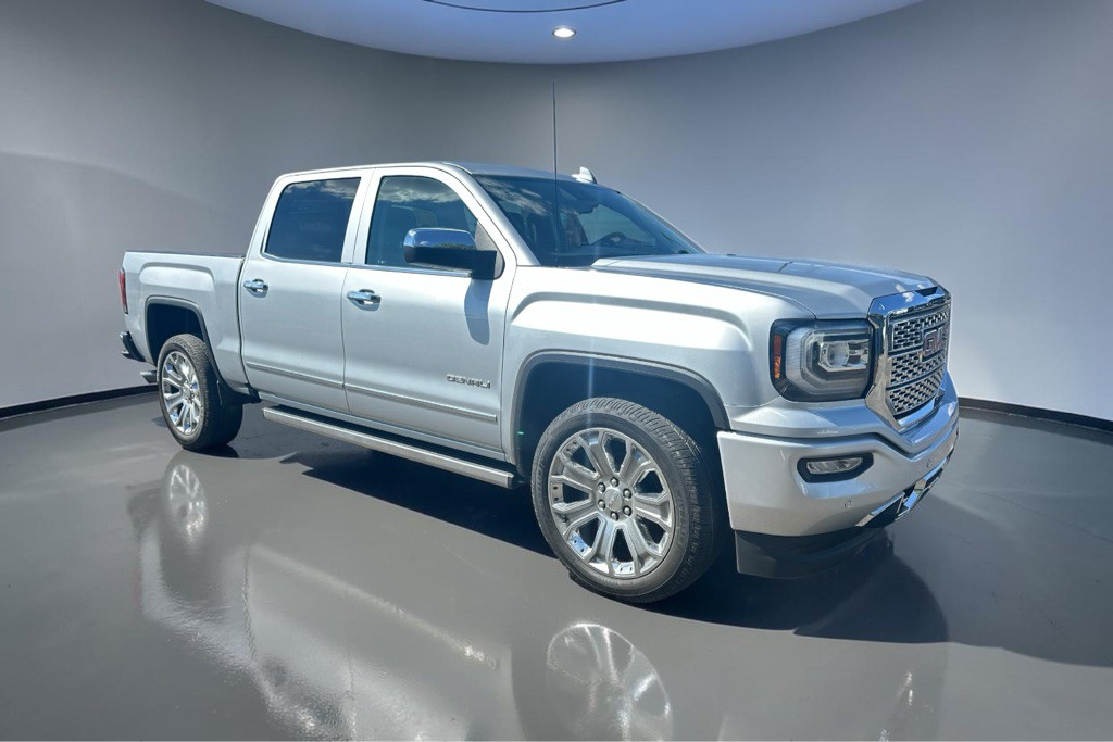 2018 GMC Sierra Image 12