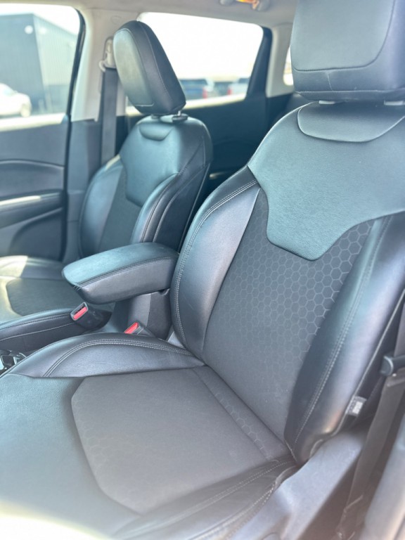 2021 Jeep Compass Image 19