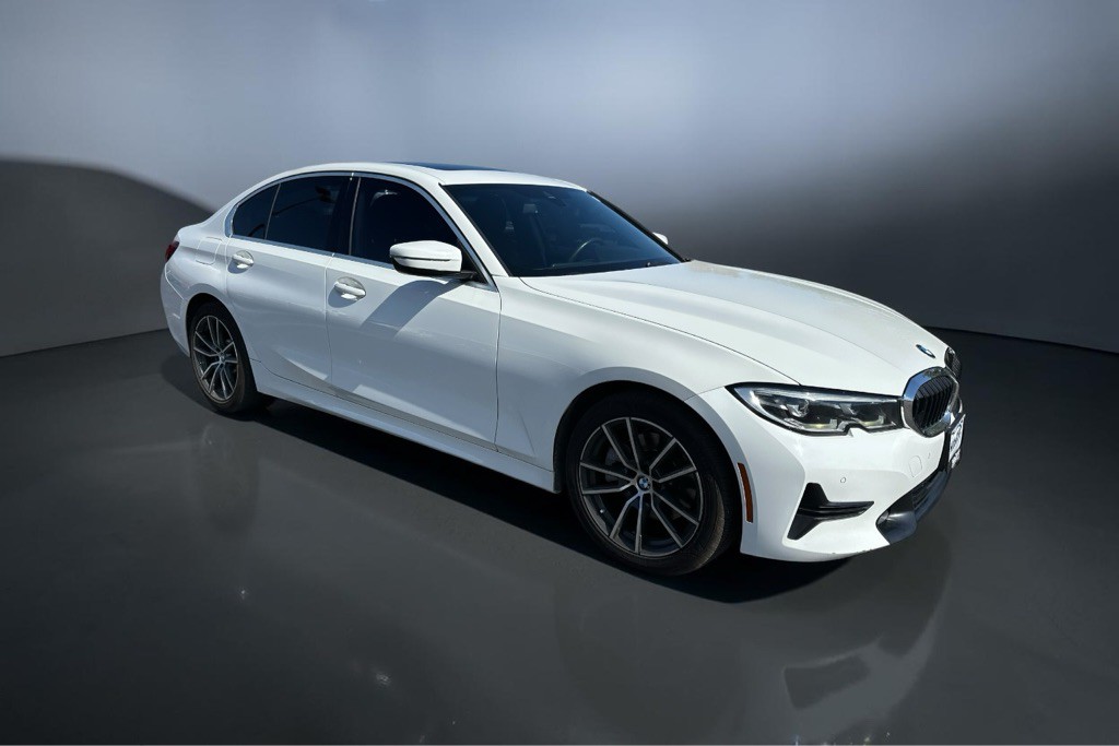 2020 BMW 3 Series Image 4