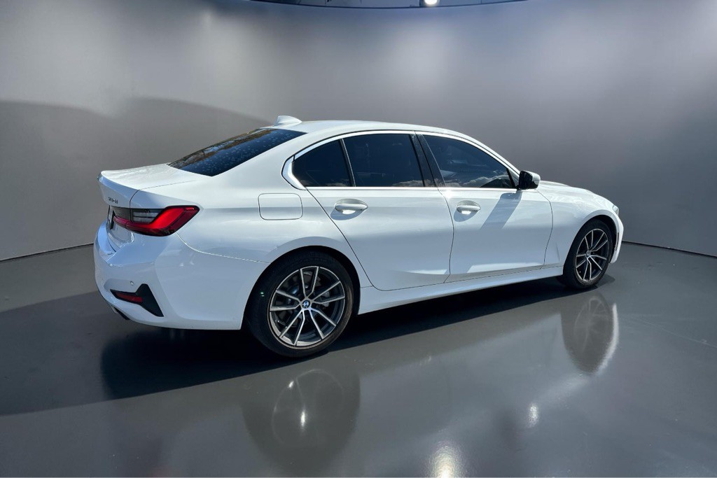 2020 BMW 3 Series Image 6