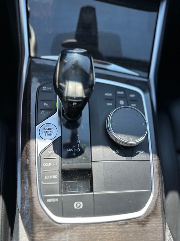 2020 BMW 3 Series Image 25