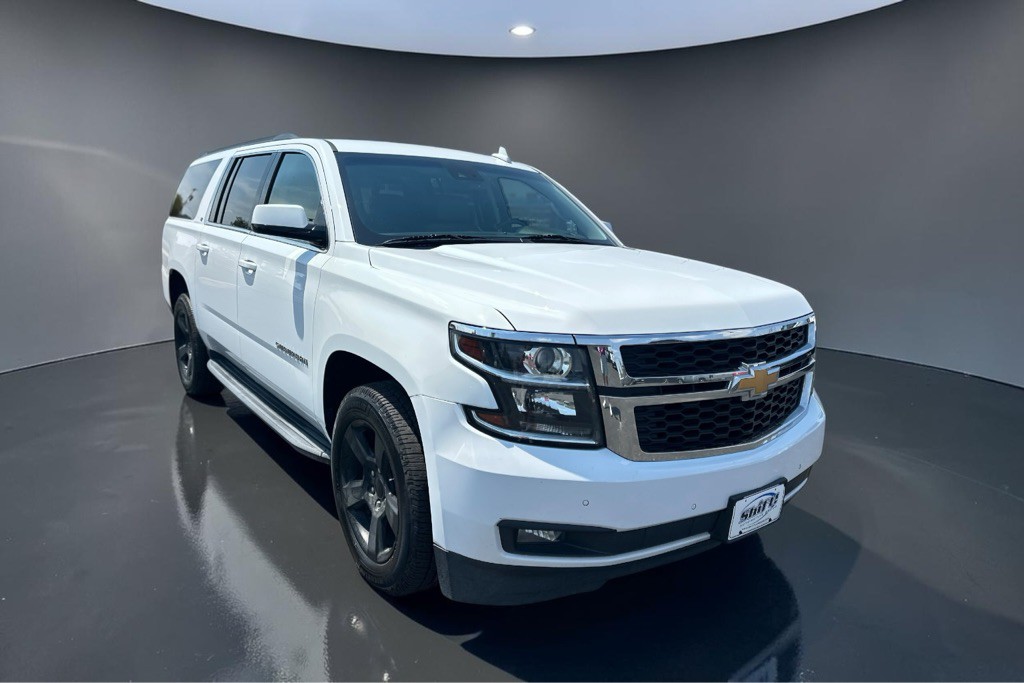 2019 Chevrolet Suburban Image 1