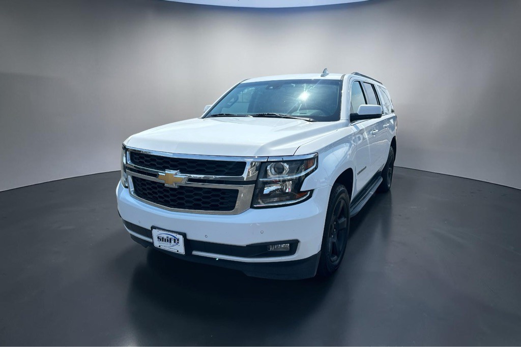 2019 Chevrolet Suburban Image 3