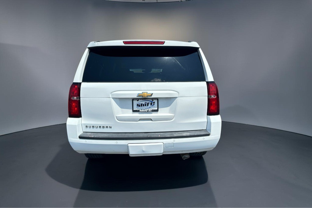 2019 Chevrolet Suburban Image 8