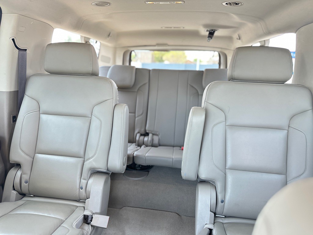 2019 Chevrolet Suburban Image 27