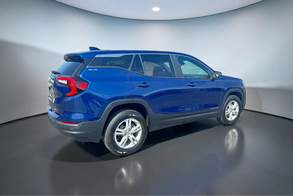 2023 GMC Terrain Image 6