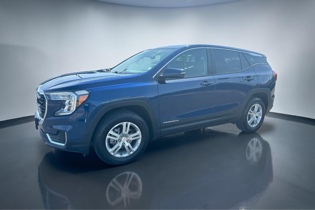 2023 GMC Terrain Image 12