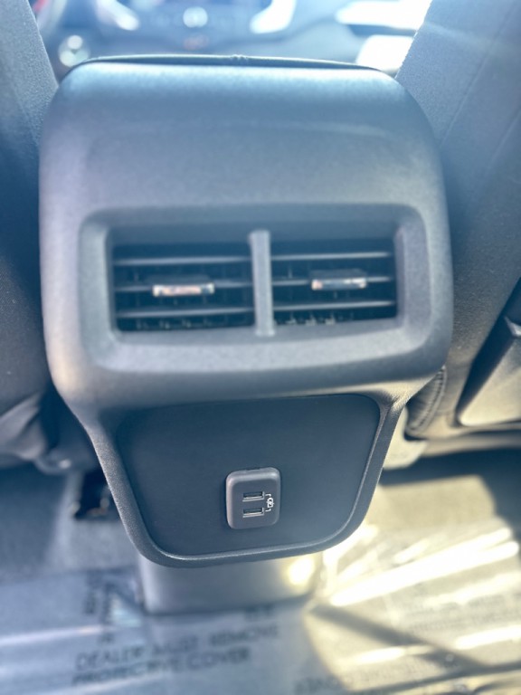 2023 GMC Terrain Image 30