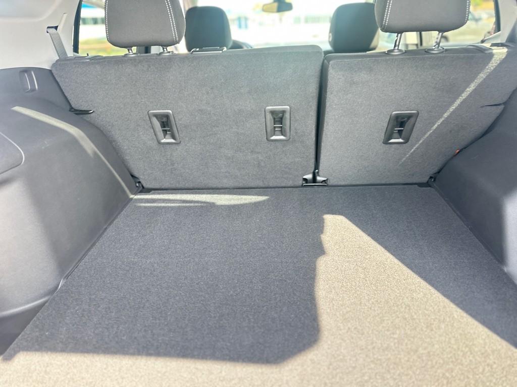 2023 GMC Terrain Image 32