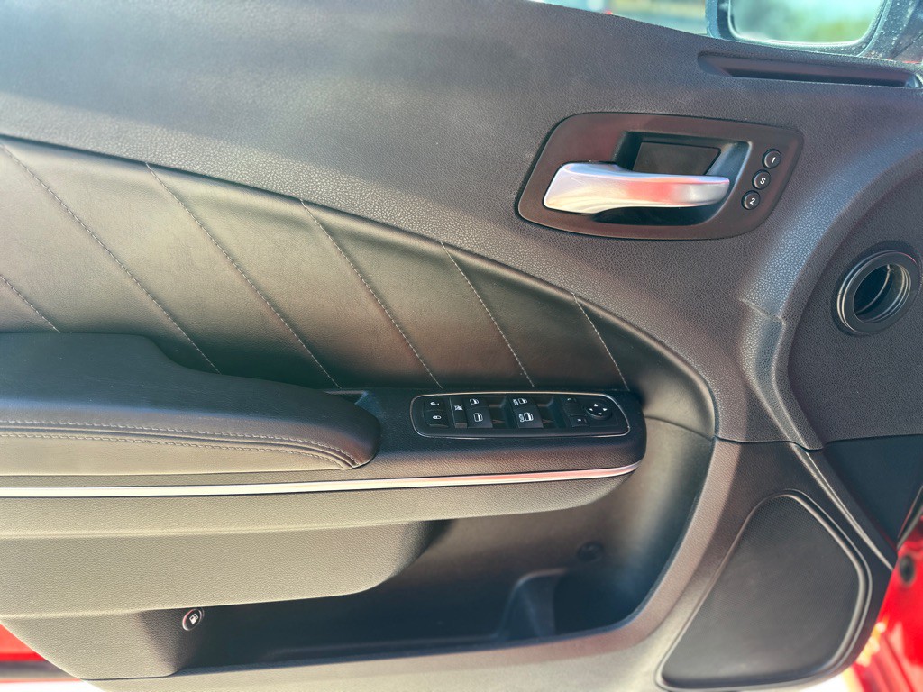 2018 Dodge Charger Image 13