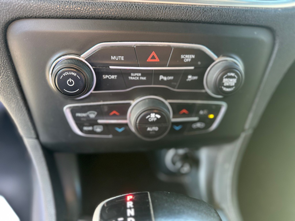 2018 Dodge Charger Image 21