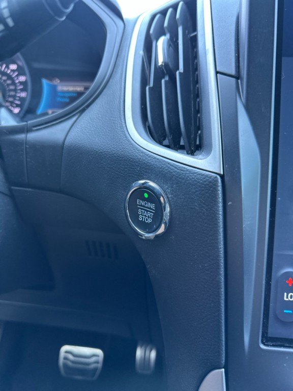 2022 Ford Edge Image 25
