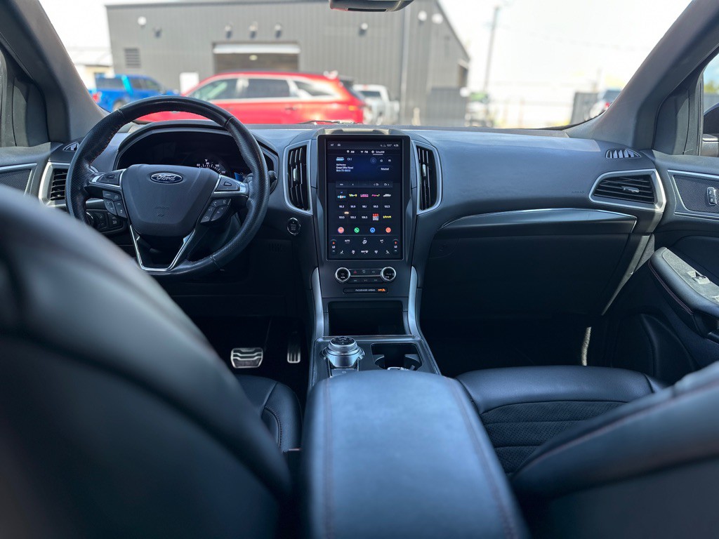 2022 Ford Edge Image 29