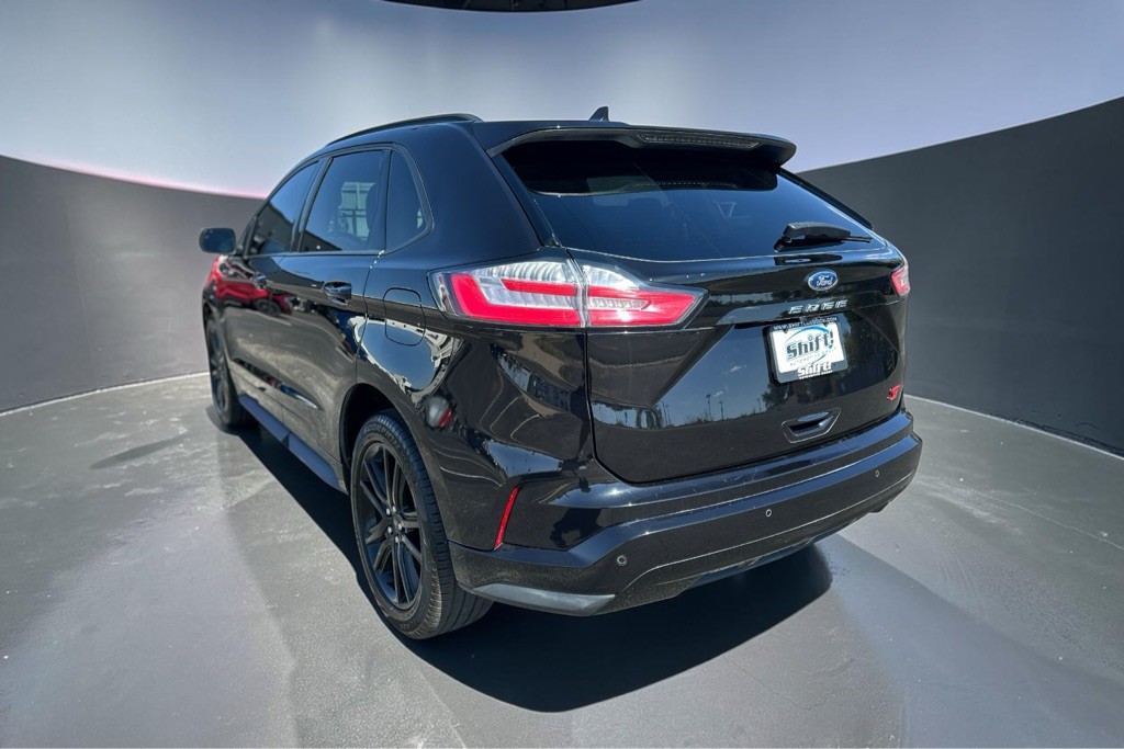 2022 Ford Edge Image 7