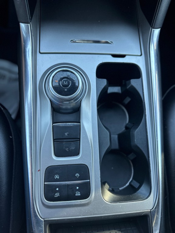 2020 Ford Explorer Image 23