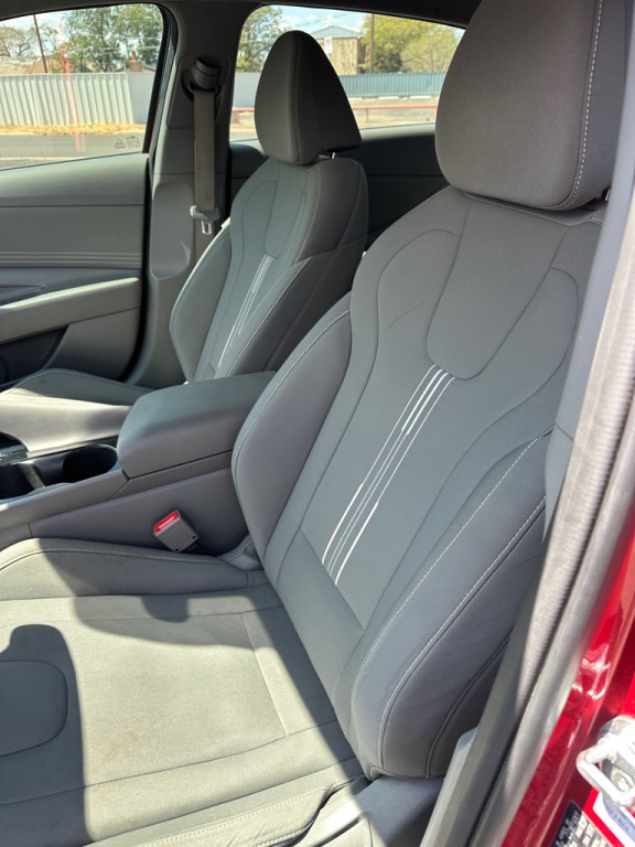 2024 Hyundai Elantra Image 18