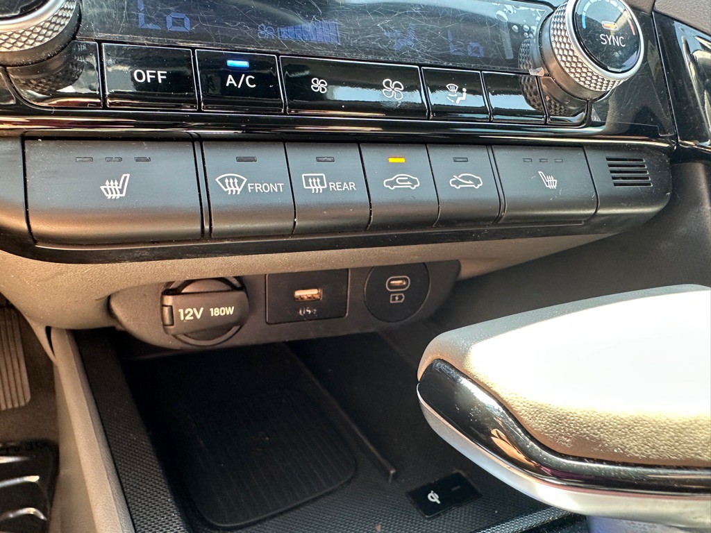 2024 Hyundai Elantra Image 23