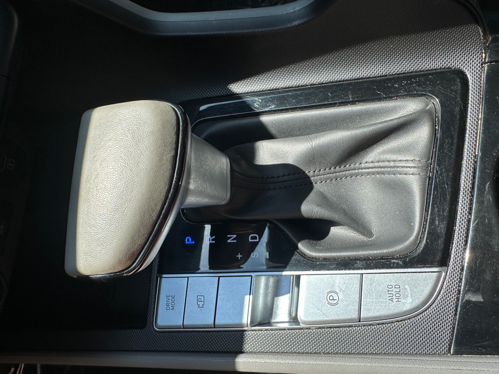 2024 Hyundai Elantra Image 24