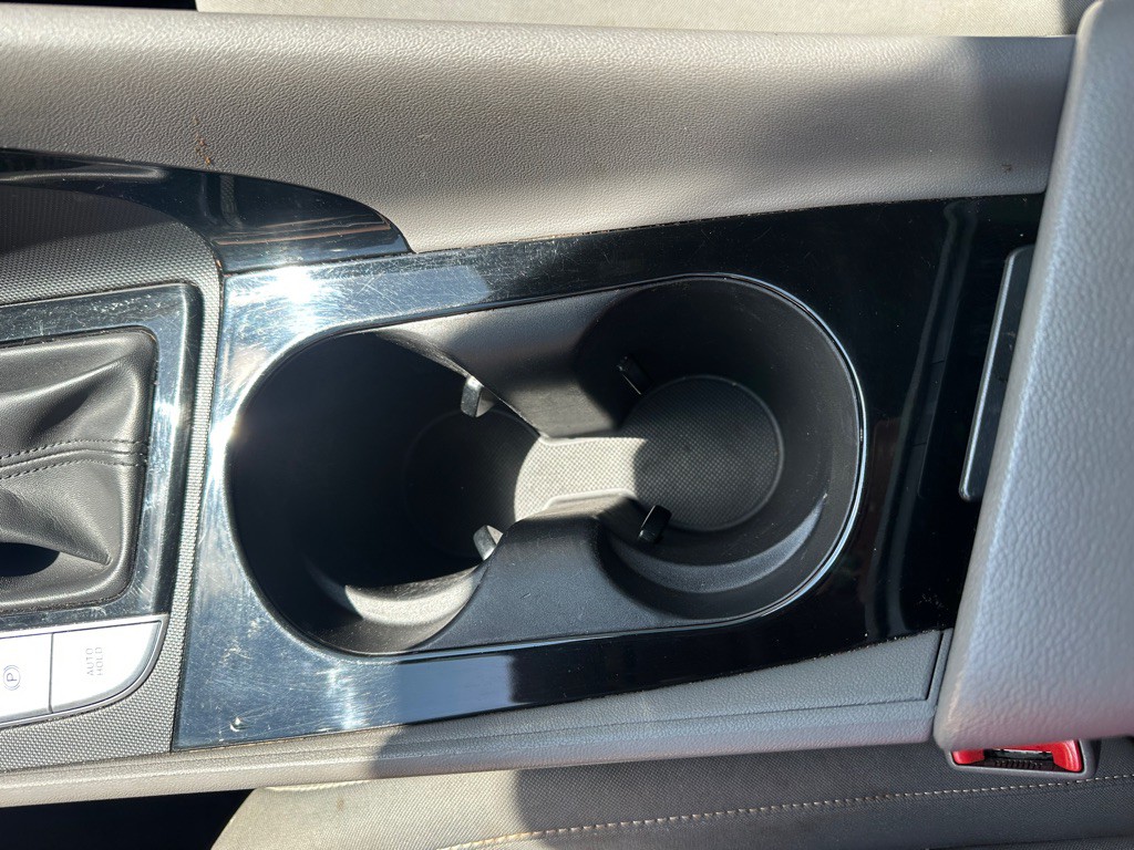 2024 Hyundai Elantra Image 25