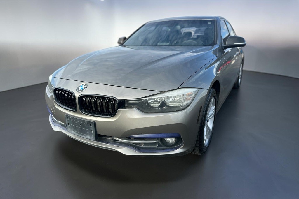 2016 BMW 3 Series Image 3