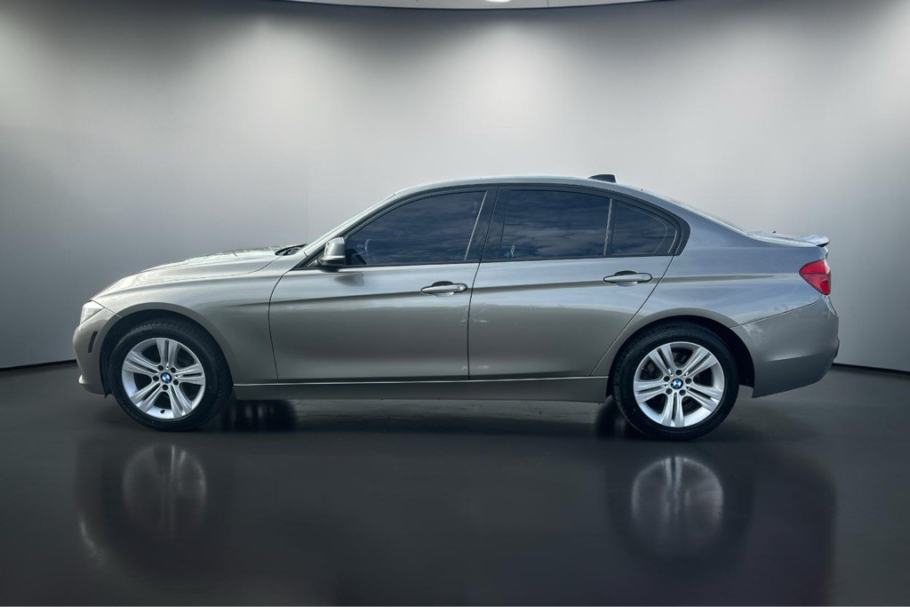 2016 BMW 3 Series Image 5
