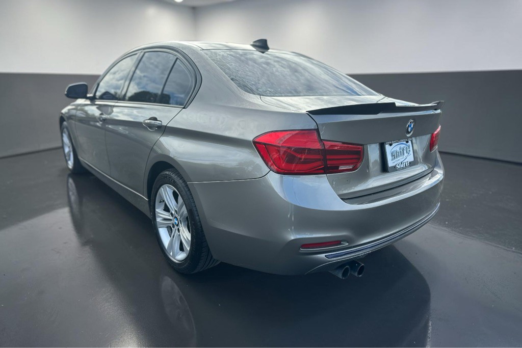 2016 BMW 3 Series Image 7