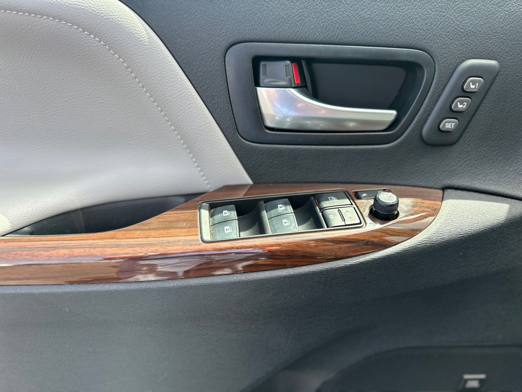 2020 Toyota Sienna Image 14