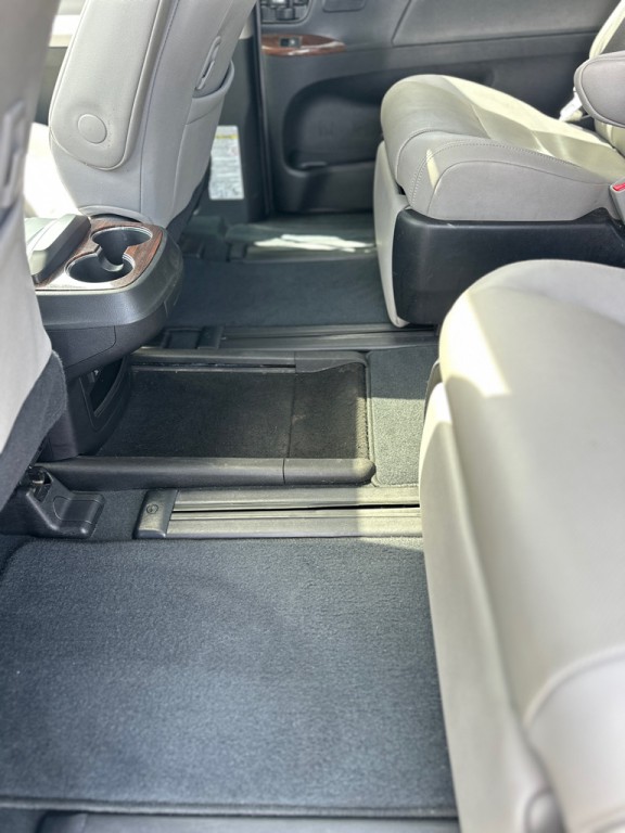 2020 Toyota Sienna Image 28