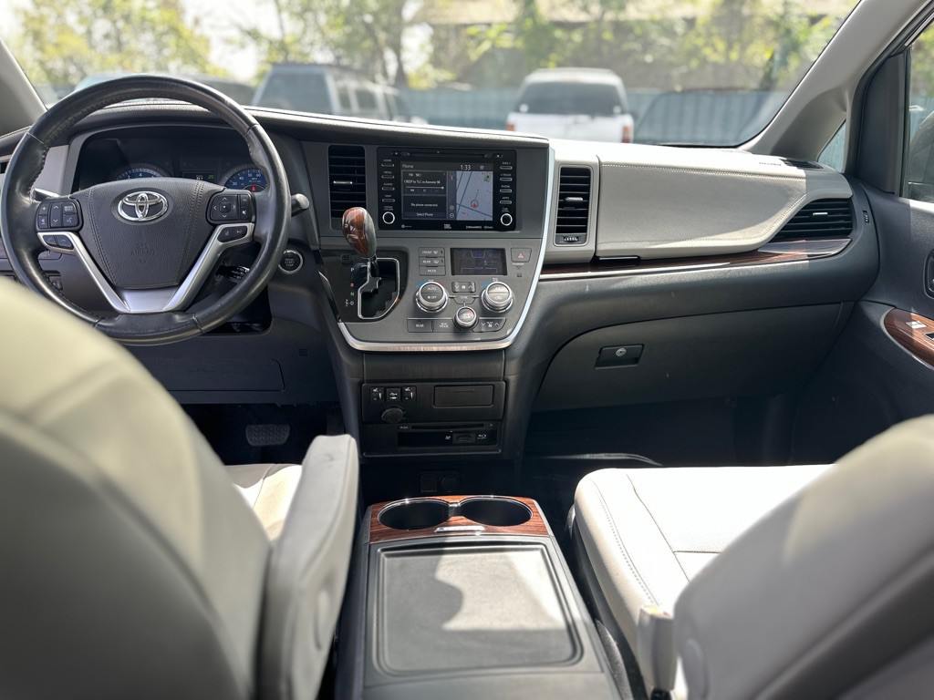2020 Toyota Sienna Image 29