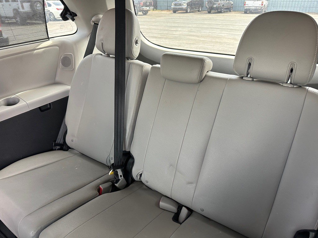 2020 Toyota Sienna Image 30
