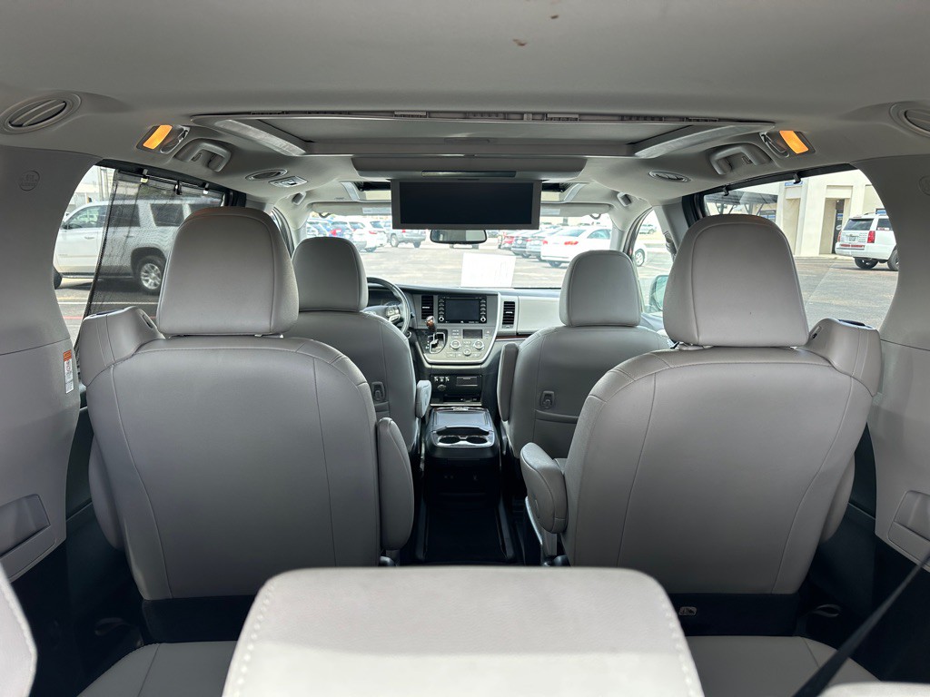 2020 Toyota Sienna Image 32