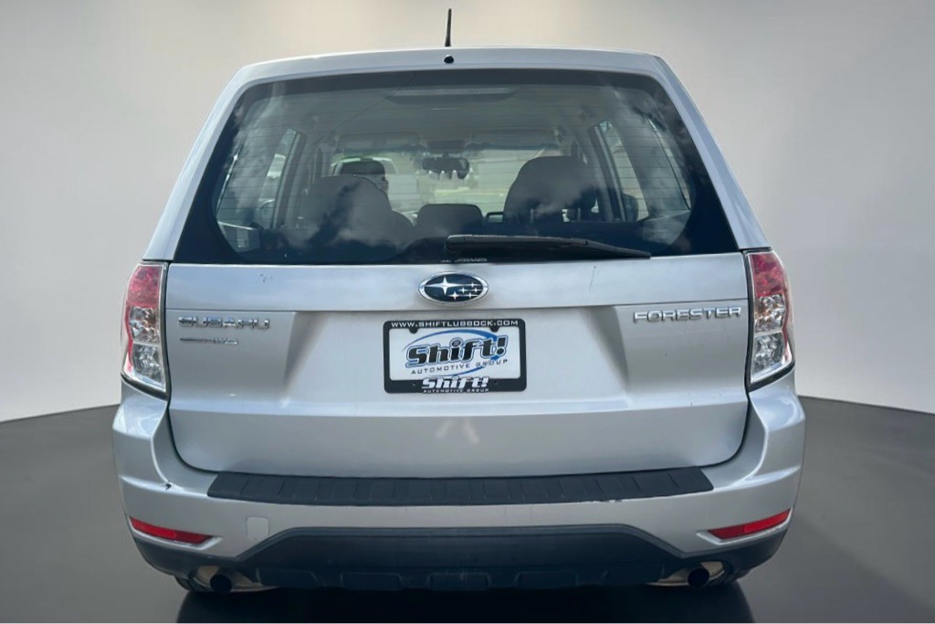 2010 Subaru Forester Image 8