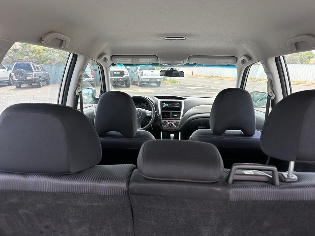 2010 Subaru Forester Image 27