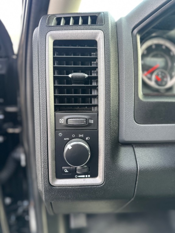 2019 RAM 1500 Image 16