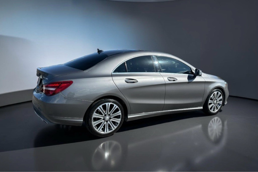 2017 Mercedes-Benz CLA-Class Image 10