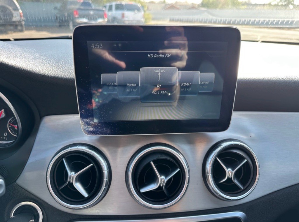 2017 Mercedes-Benz CLA-Class Image 21