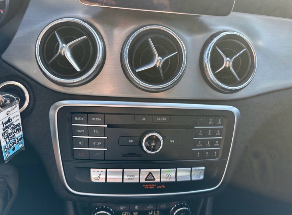 2017 Mercedes-Benz CLA-Class Image 22