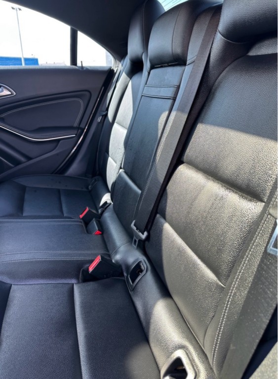 2017 Mercedes-Benz CLA-Class Image 28