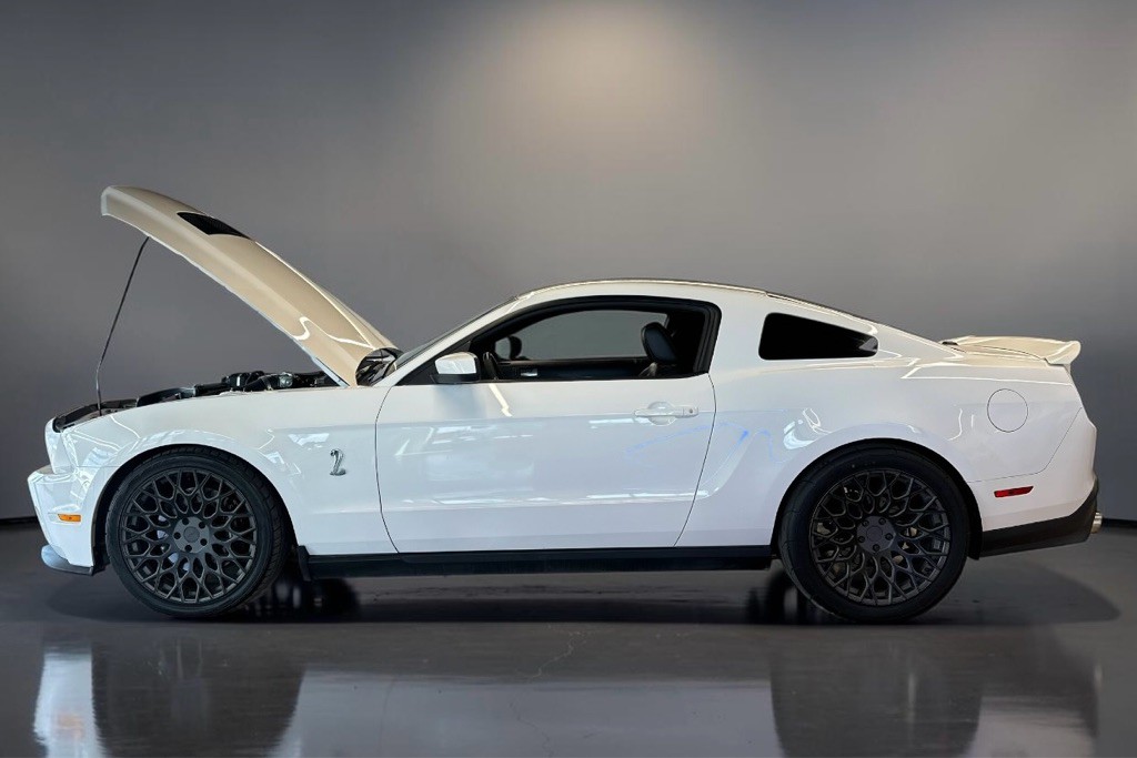2011 Ford Mustang Image 6