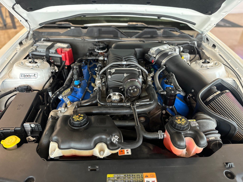 2011 Ford Mustang Image 18