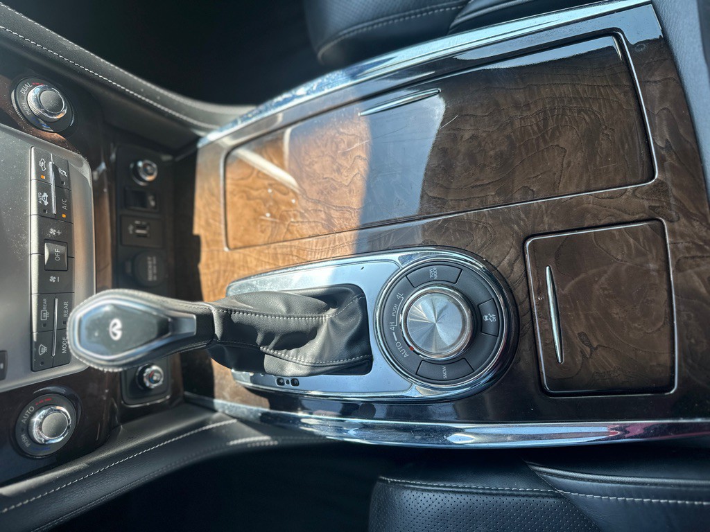 2019 INFINITI QX80 Image 24