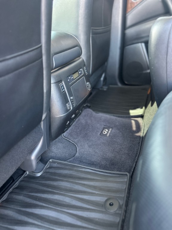 2019 INFINITI QX80 Image 30