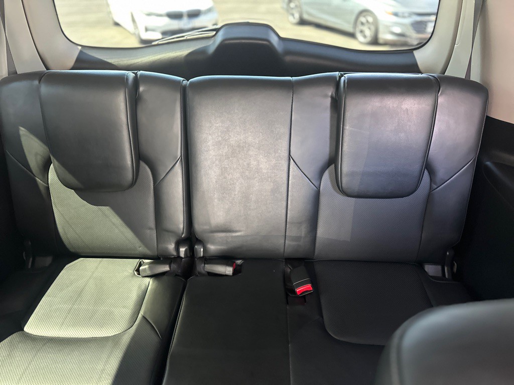 2019 INFINITI QX80 Image 32