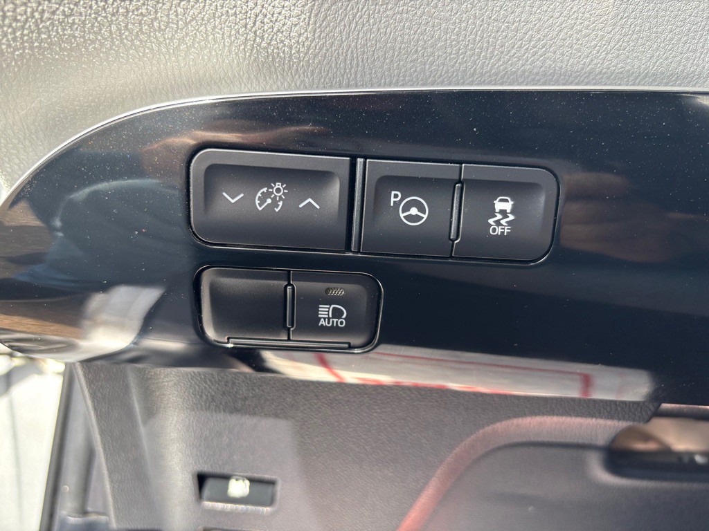 2019 Toyota Prius Image 16
