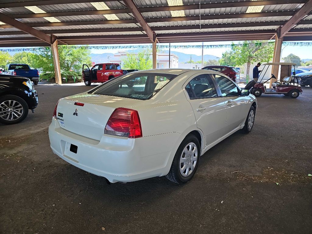 2007 Mitsubishi Galant Image 3