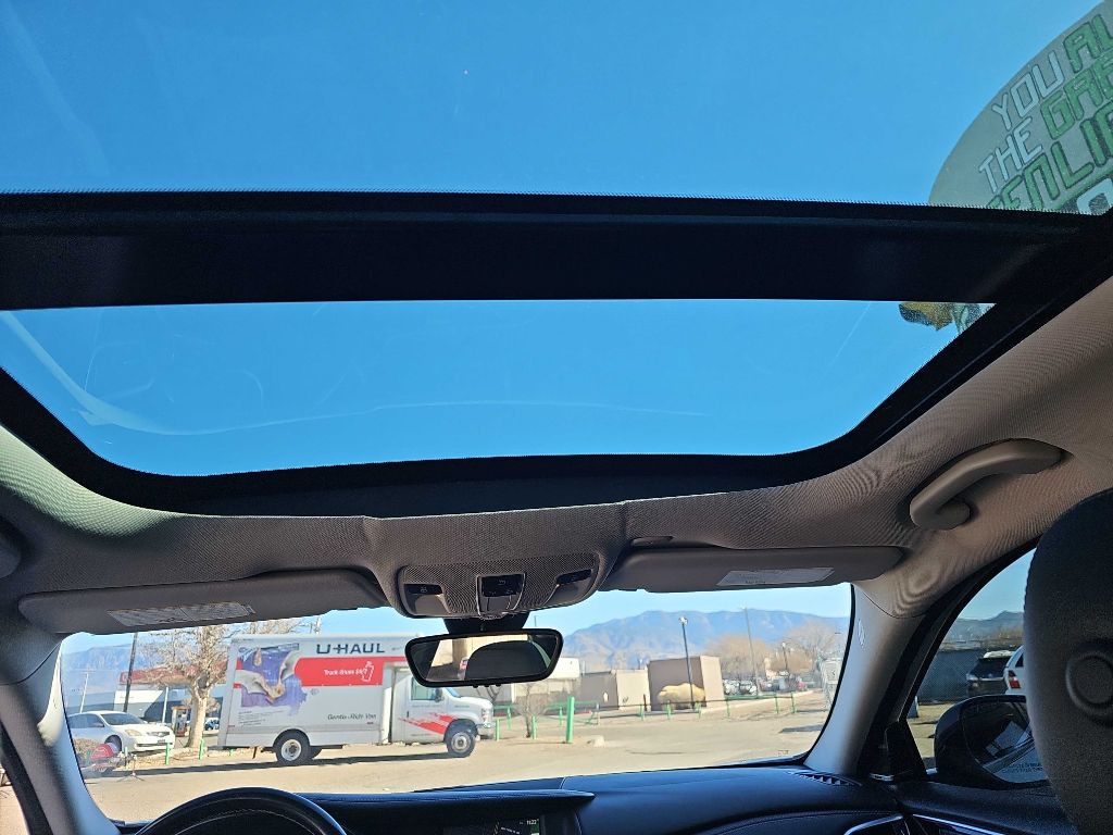 2019 INFINITI QX30 Image 9