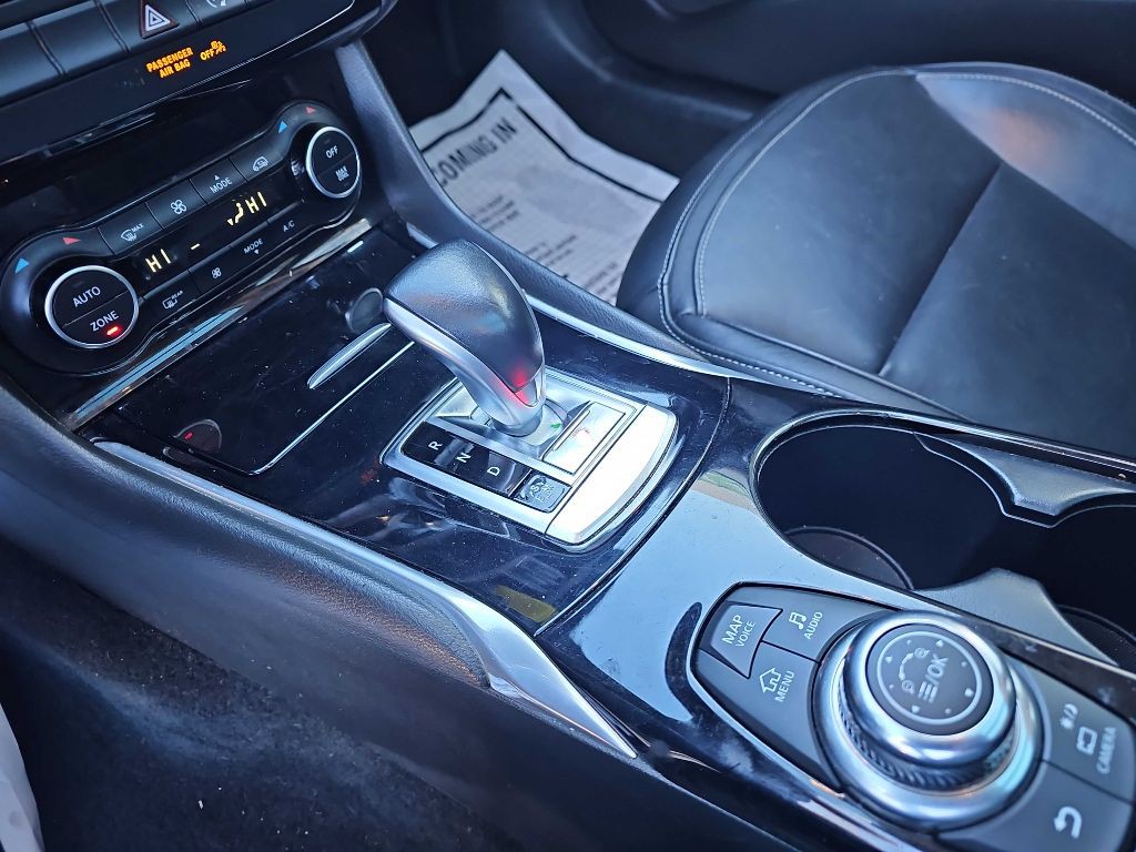 2019 INFINITI QX30 Image 12