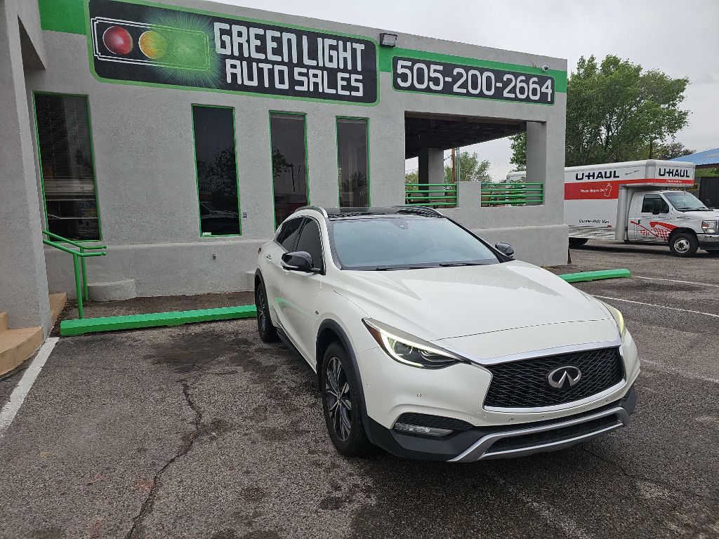 2019 INFINITI QX30 Image 1